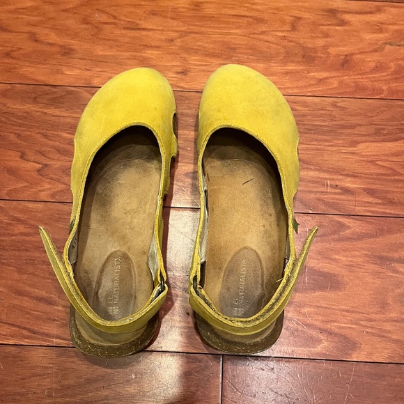 El Naturalista Wakataua sandals - Picture 3 of 3